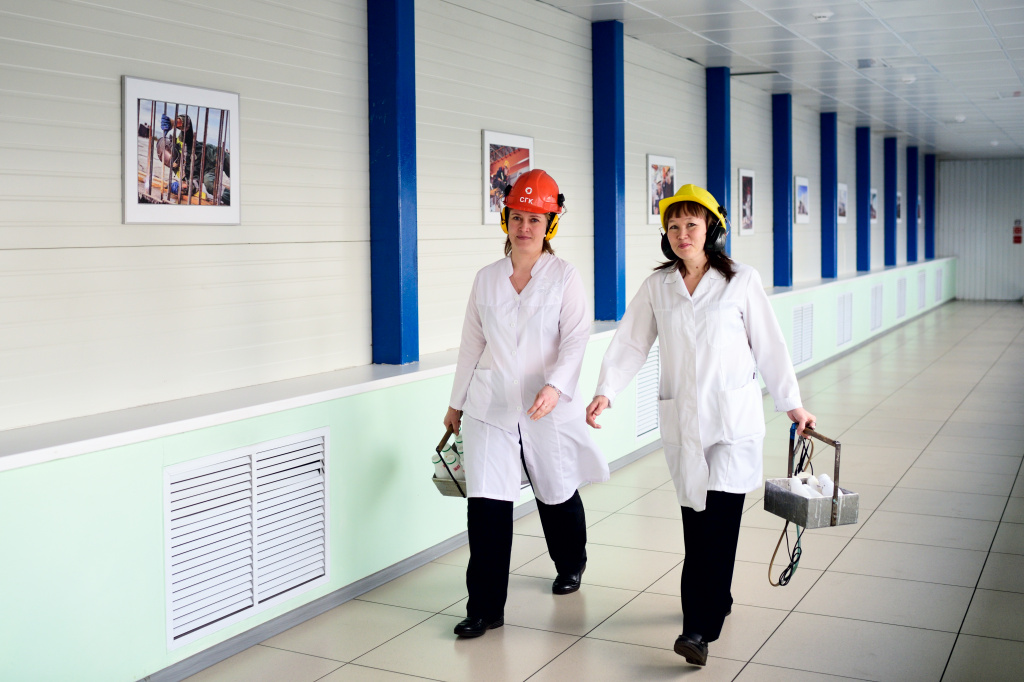 На предприятиях Абаканского филиала Сибирской генерирующей компании работают 1472 сотрудника, из них 284 женщины