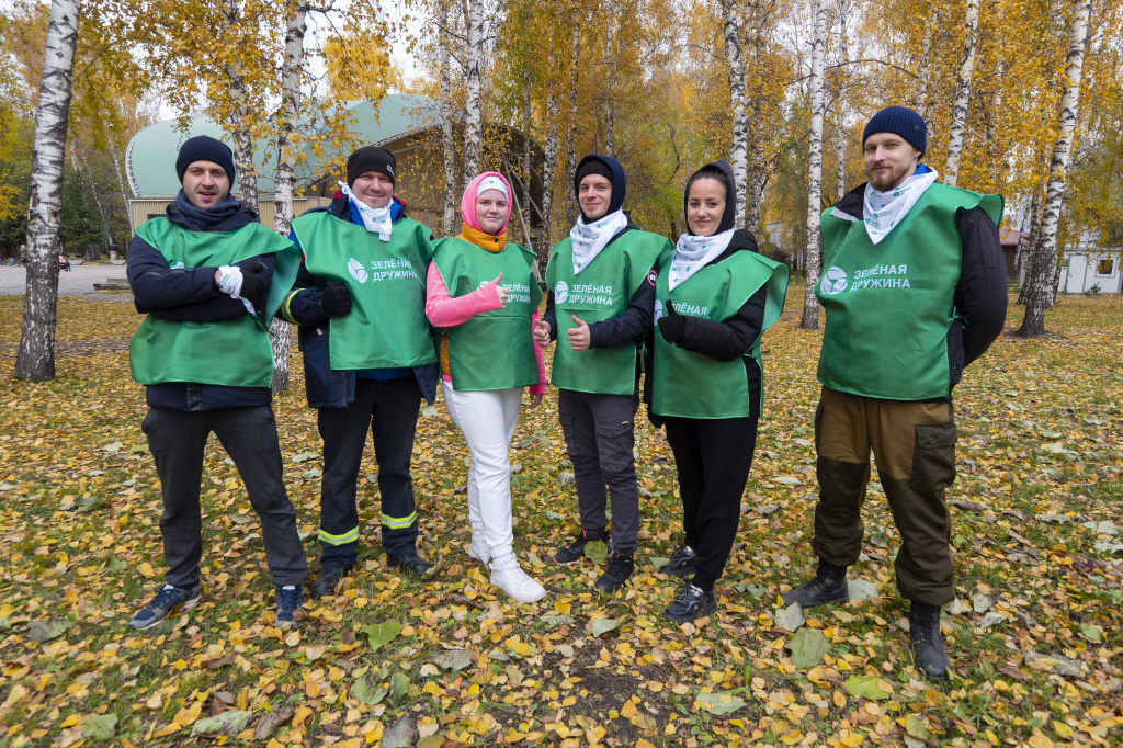 Добавили зеленого в осенние краски: в сибирских городах прошел Экомарафон СГК