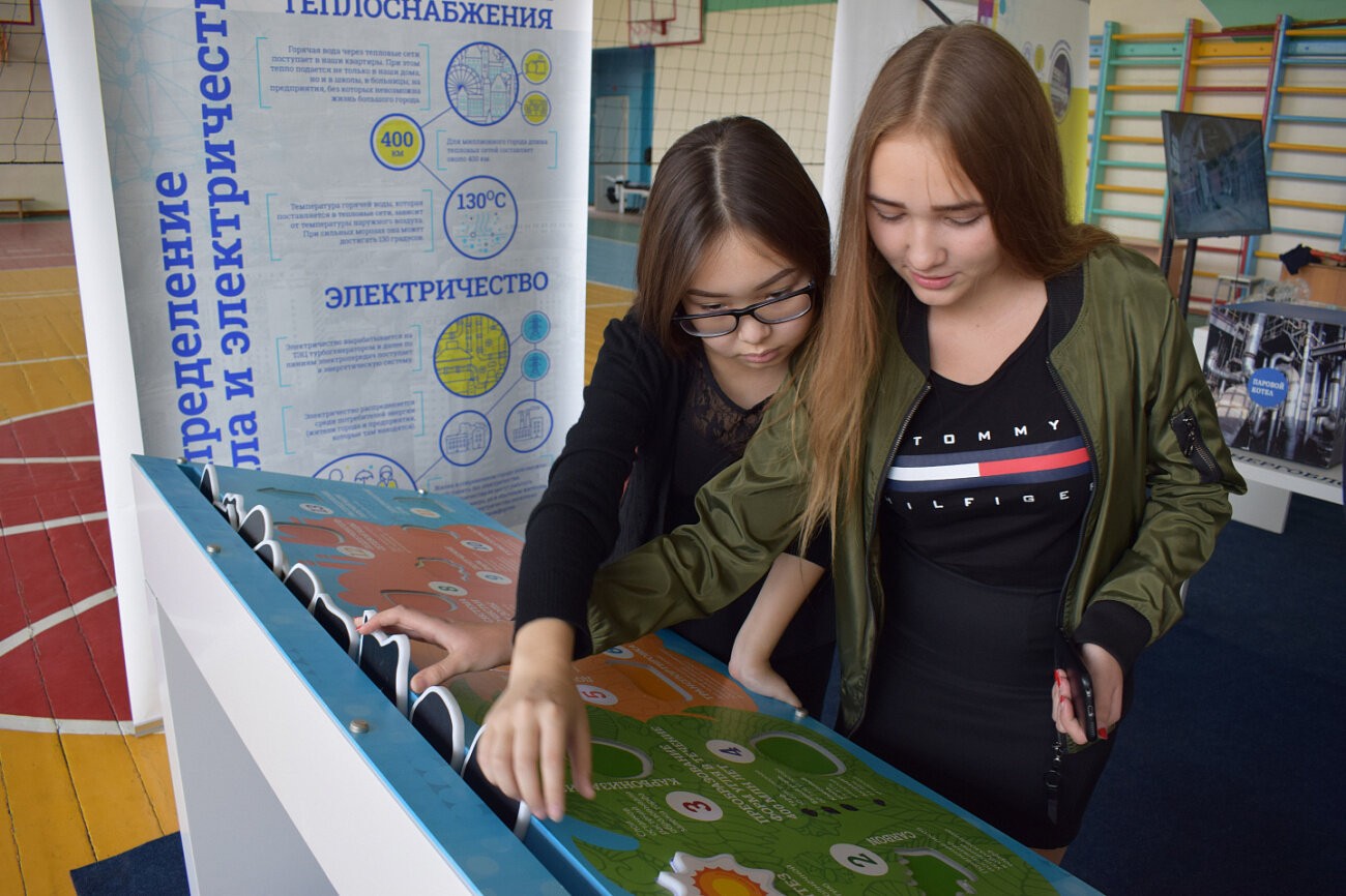 СГК пригласила старшеклассников Абакана и Черногорска в мир увлекательных экспериментов 