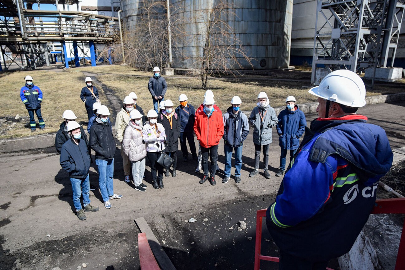 Первый курс — в первый раз: будущим энергетикам показали Красноярскую ТЭЦ-2