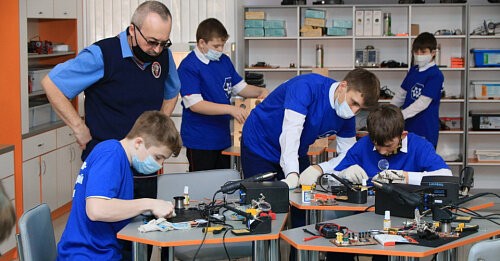 В образовательных центрах Фонда Андрея Мельниченко ждут юных исследователей
